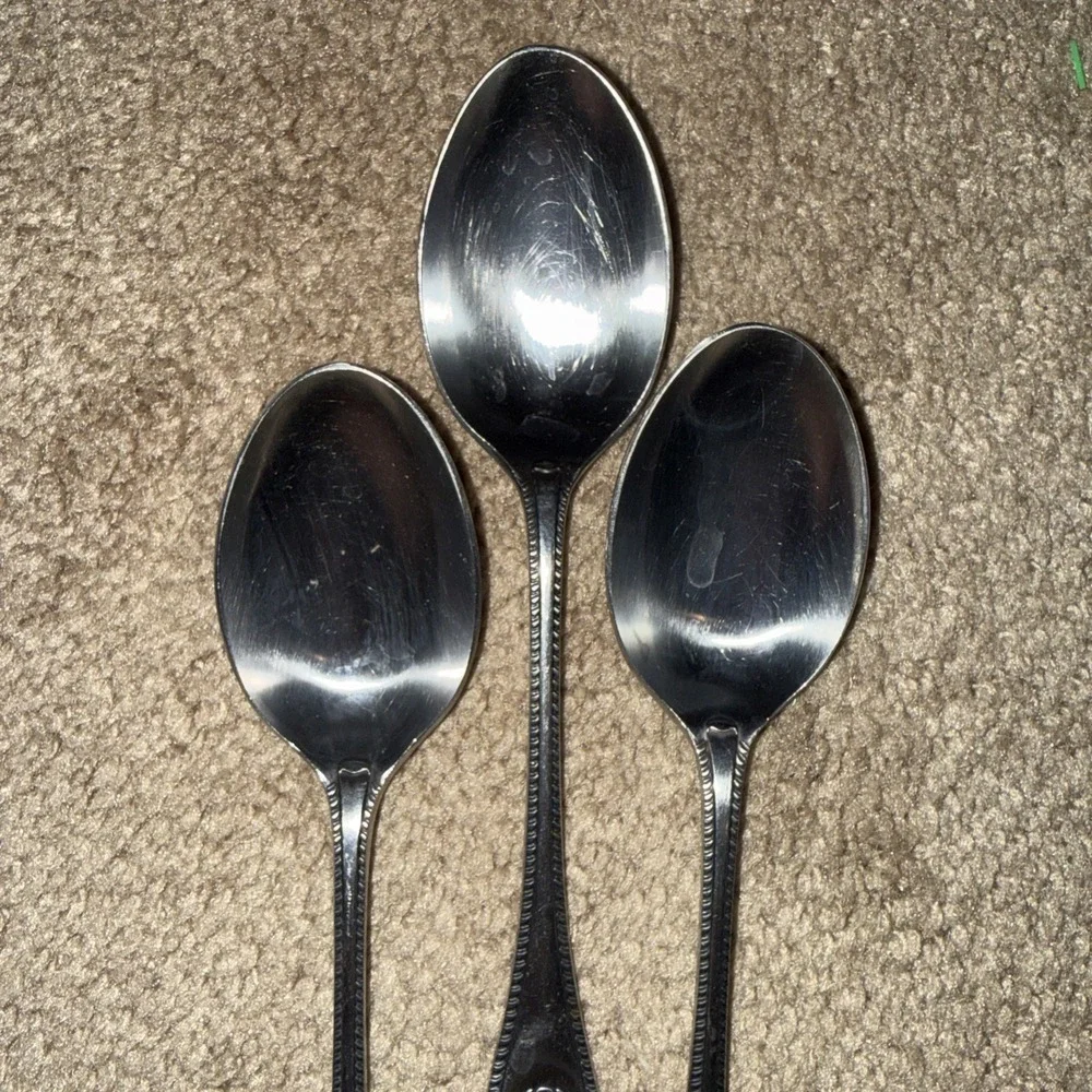 Vintage Supreme Cutlery Abbey Shell Soup Spoons 3